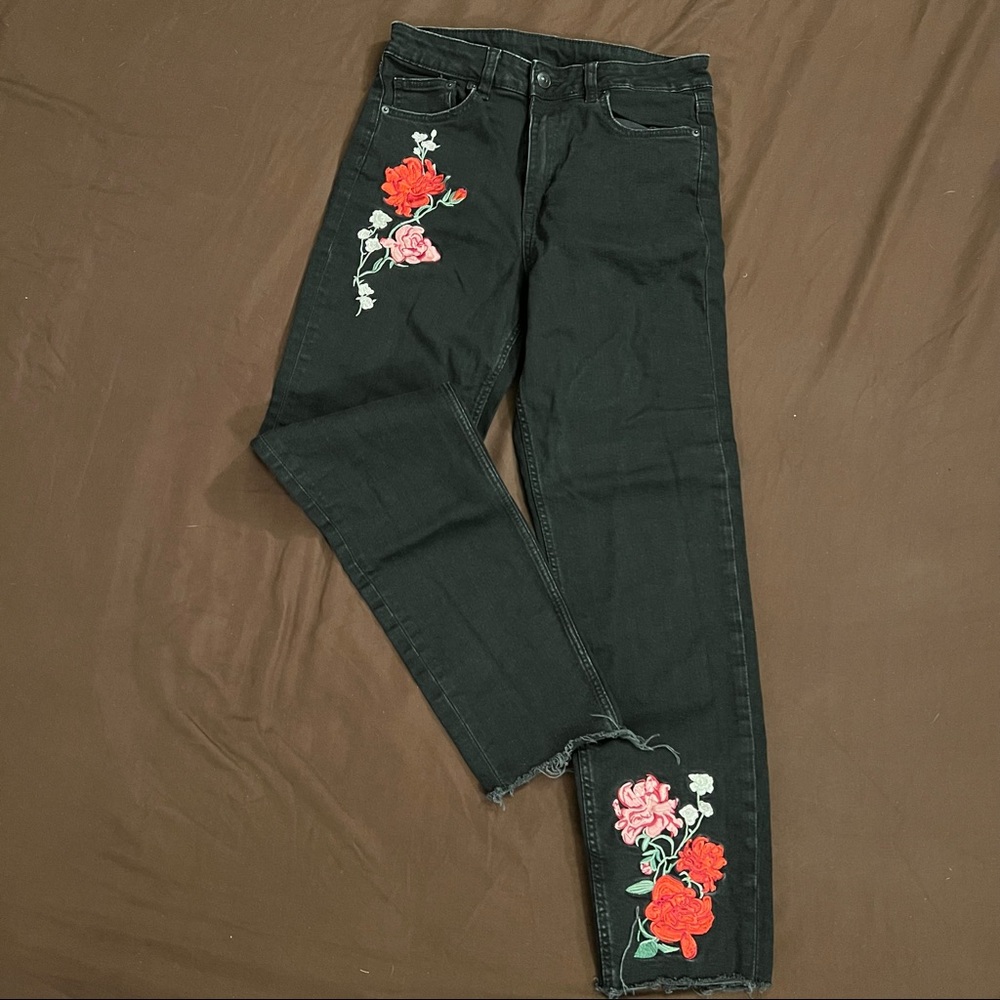 Divided by H&M Black Rose Embroidered Jeans